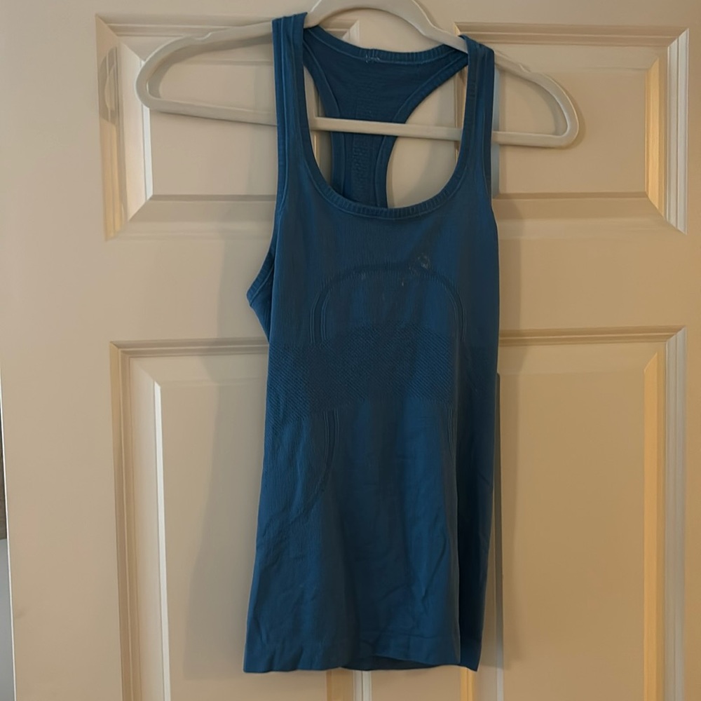 lululemon tank